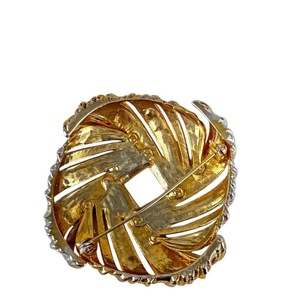 Vintage Gold Silver Swirl Brooch 2" Textured Ribbon Round Pin Costume Jewelry - Picture 3 of 6
